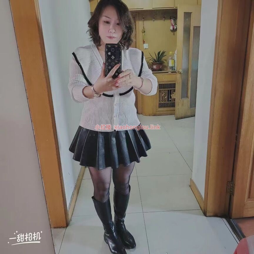 093955a5e8j4tjzx39eq5j.jpg