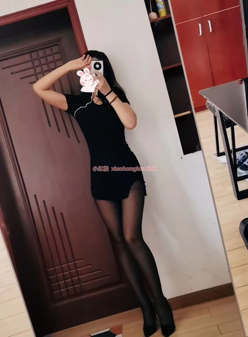 093333nx9kuw0szzg8gick.jpg