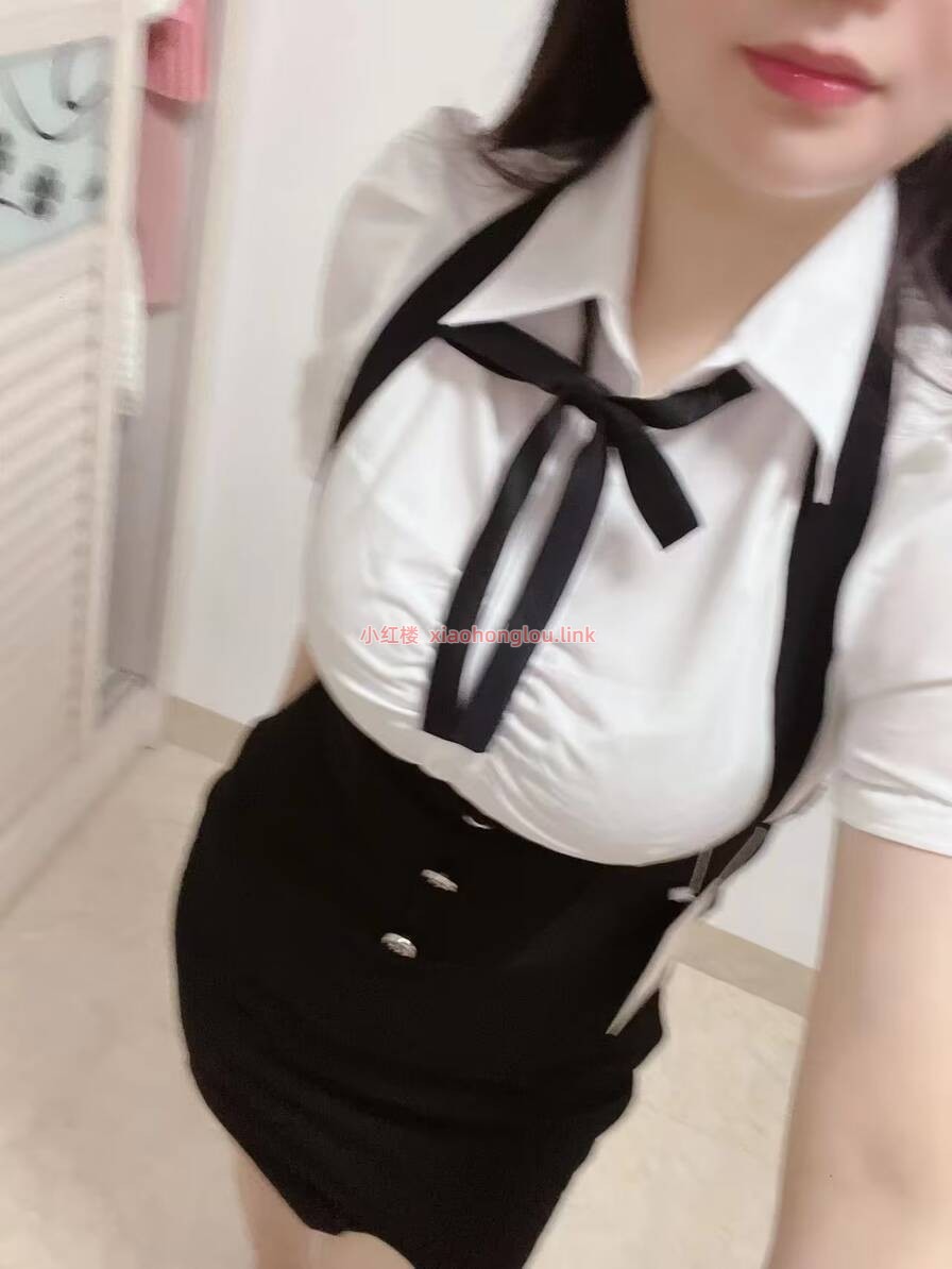 173454t82xw0t8uuw52zow.jpg