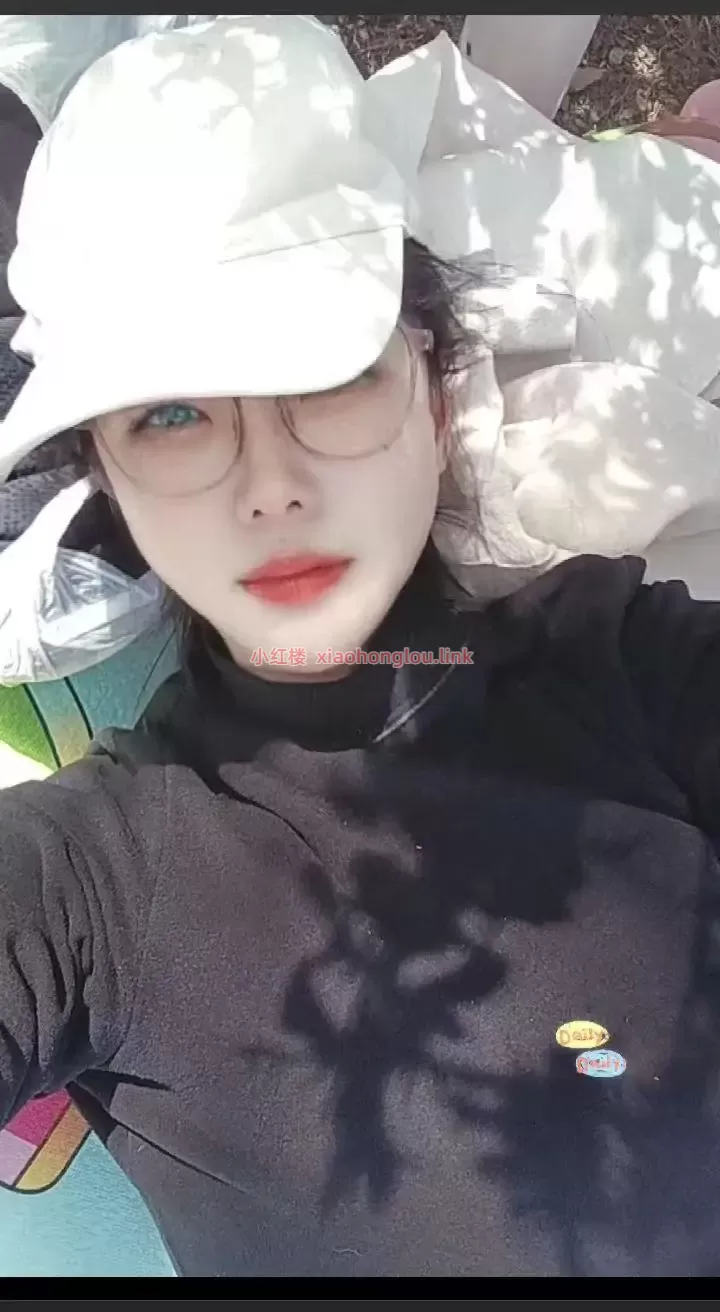 090552oczpaaa7ryaax4x8.webp