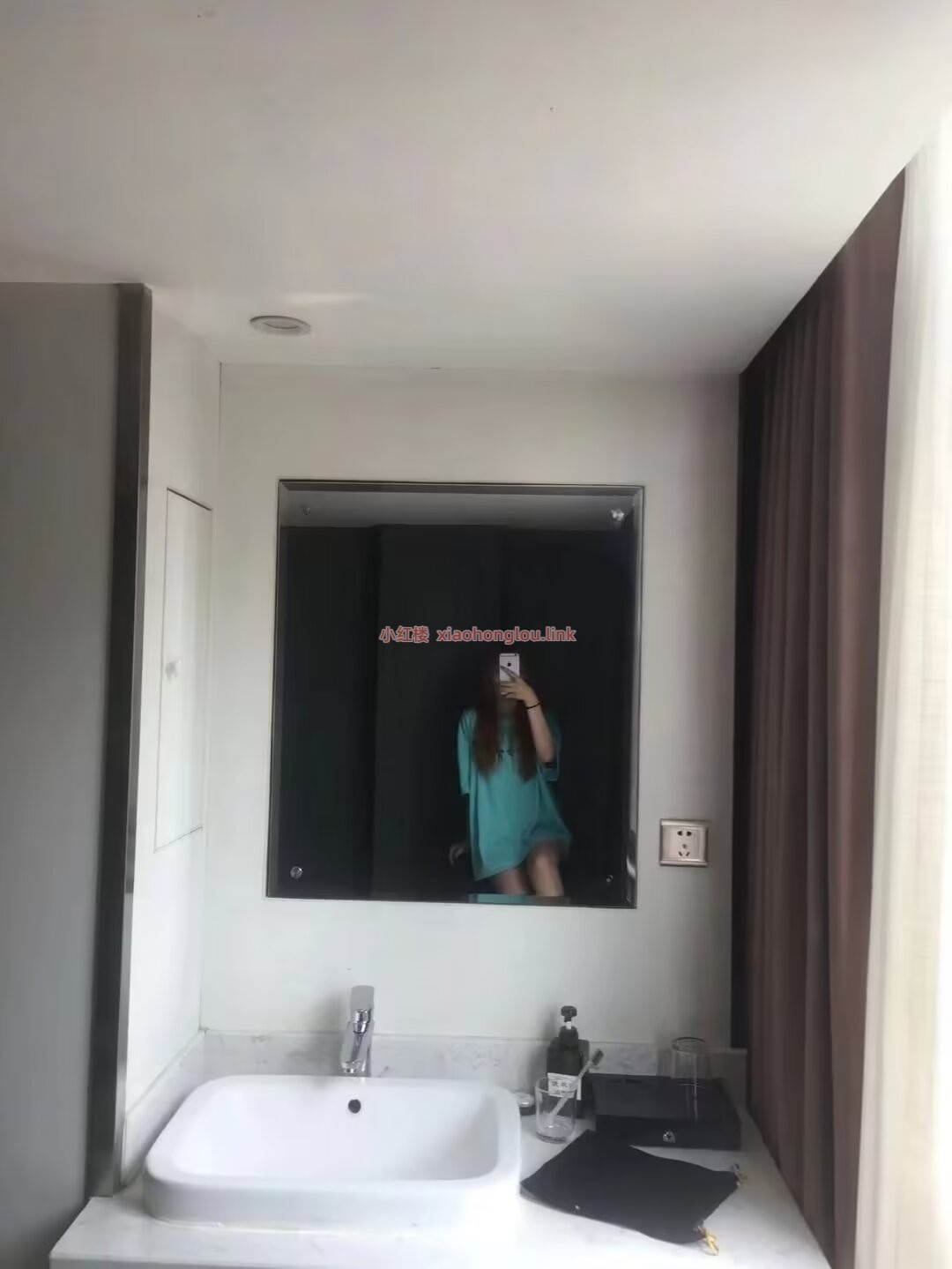 092458lrvnddhdhy4jx9dh.jpg